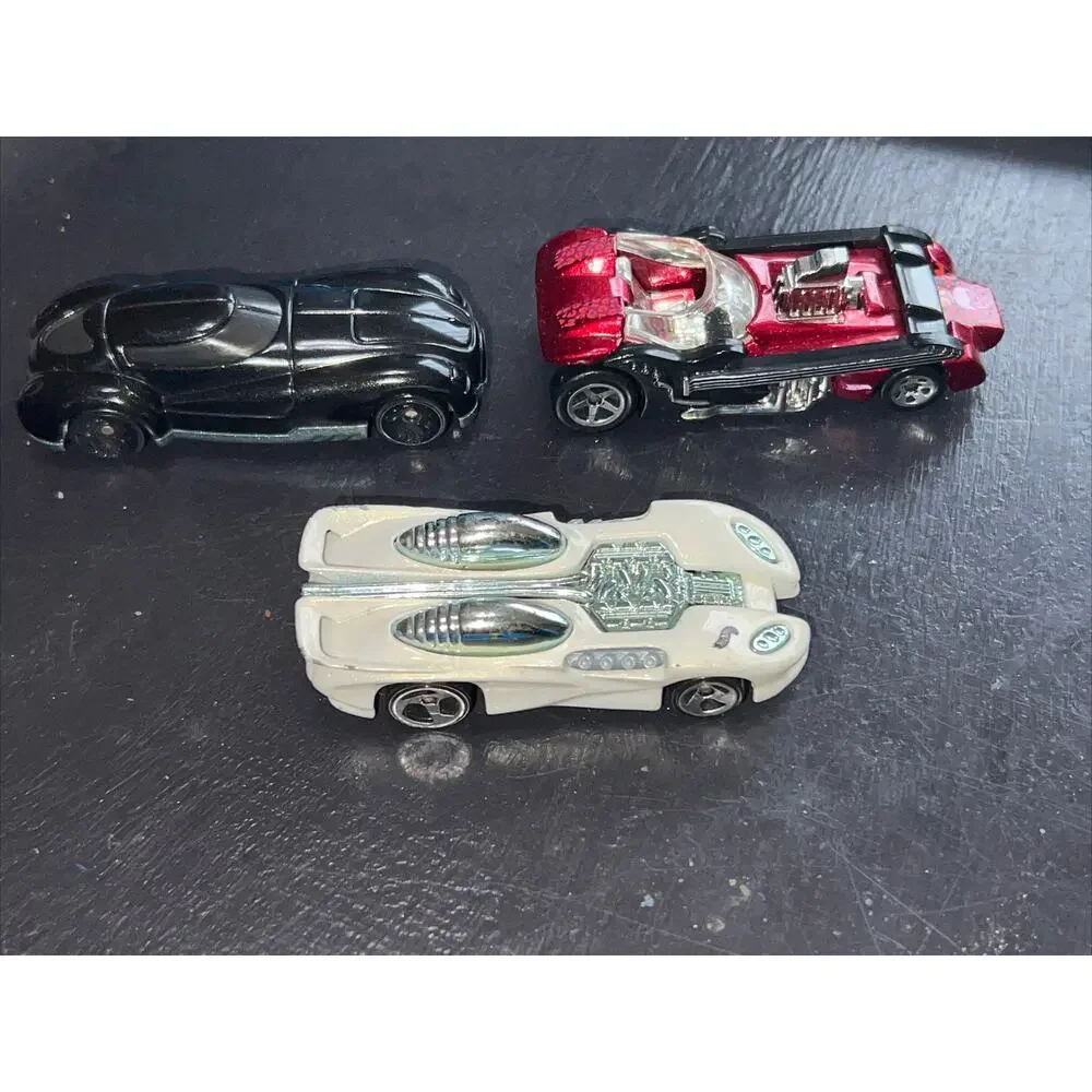 Lot 8-Matchbox-Hot Wheels-REFUSE TRUCK-Space Rover-fire Rescue-twang-Batmobile￼